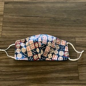 TRIPLE LAYER adjustable strap Face mask!